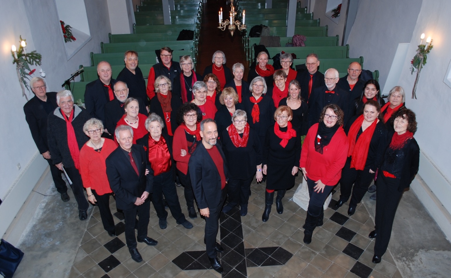 Foto des Gemischten Chores bei der Musikalischen Adventsandacht 2025